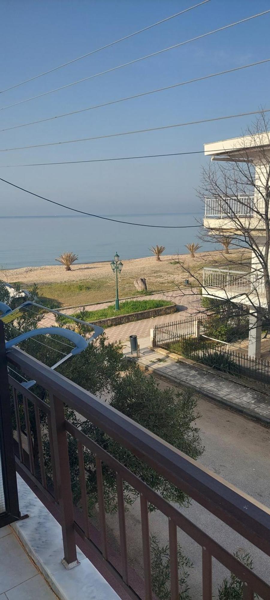 Seaside Studios Paralia Dionysiou Exterior photo